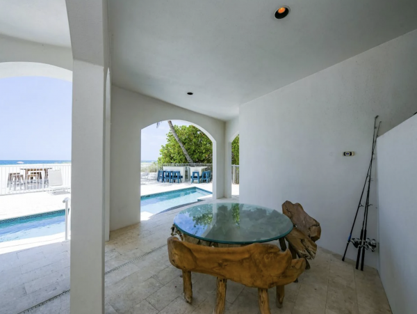 Anna Maria Island Beachfront Vacation Rental - Nine Bedroom Luxury Gulf Coast Home